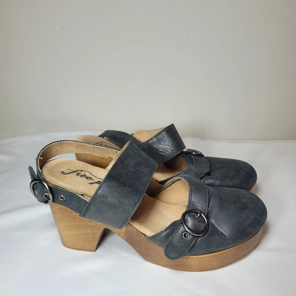 Free People Park Circle Black Leather Clog sz 40 - Picture 1 of 12